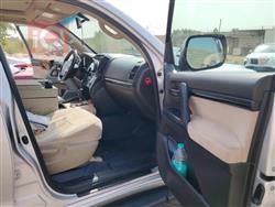 تۆیۆتا لاند کروزەر